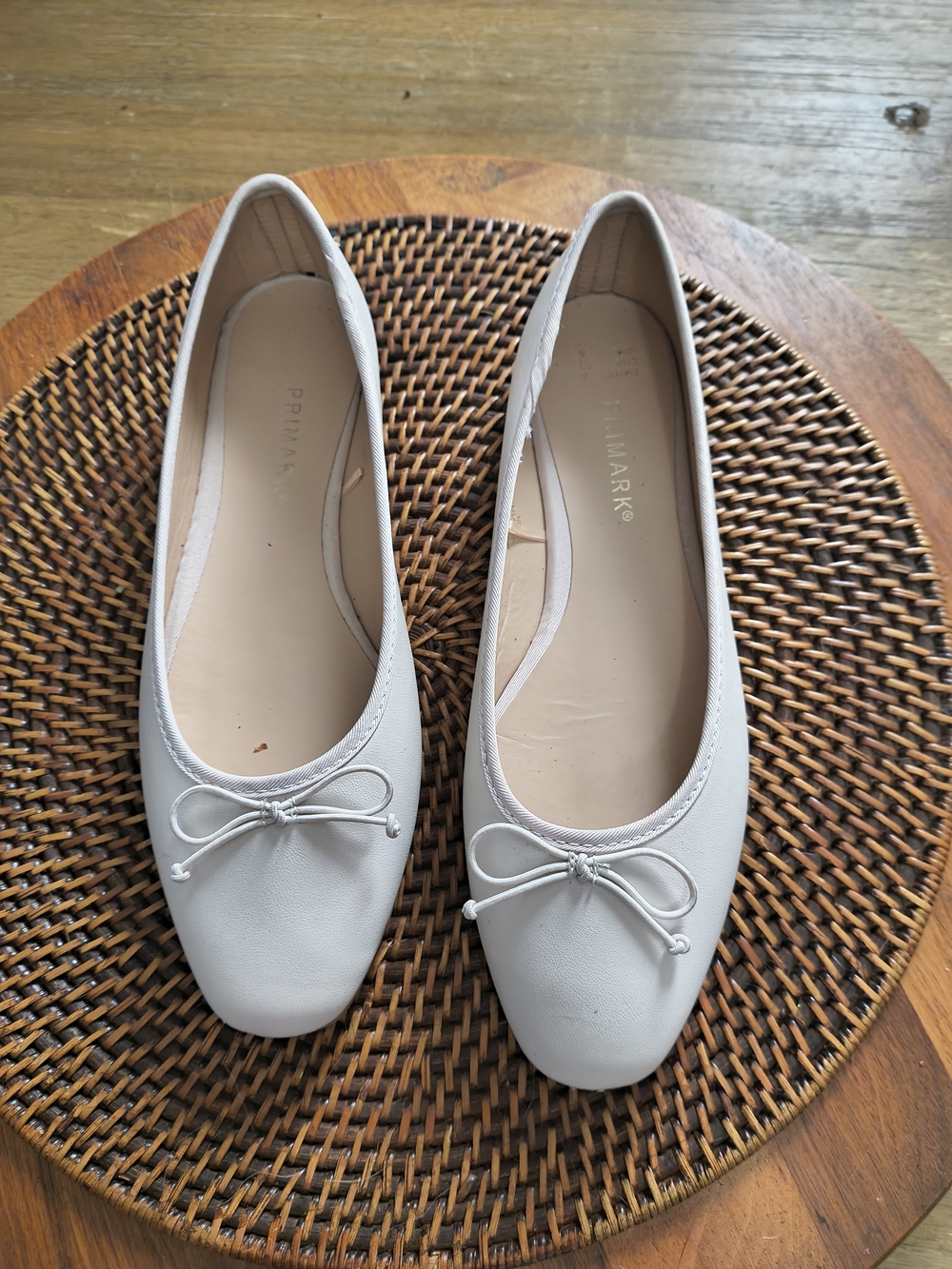 Primark Women's White Ballet Flats with Bow
